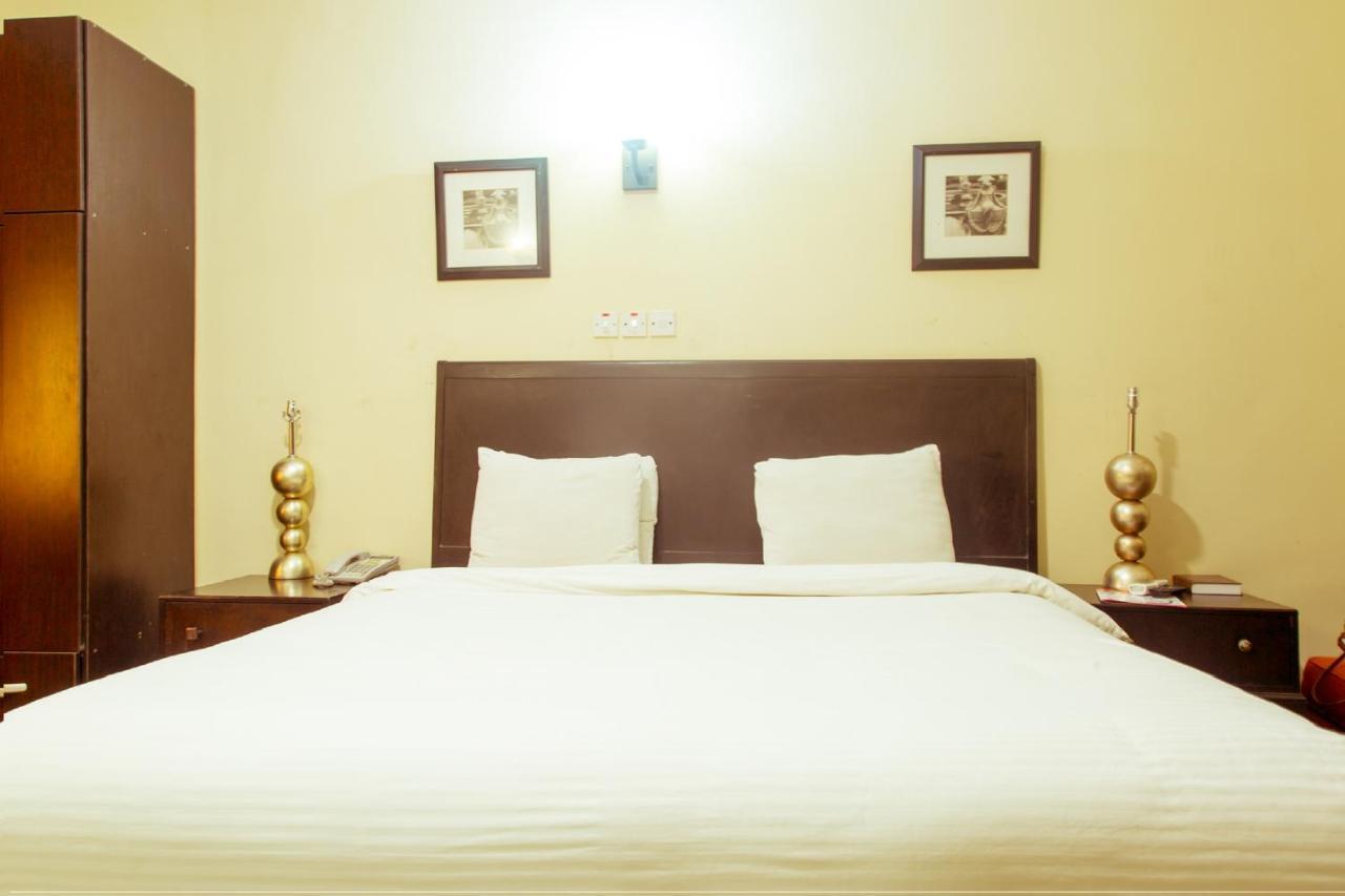 Hotel Reno Abuja Exteriör bild